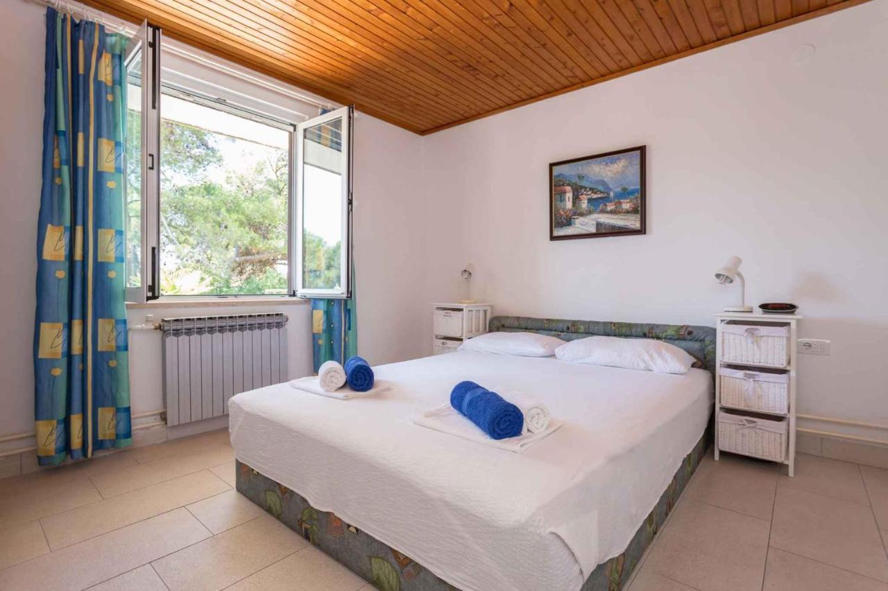 Mali Losinj Apartment 8 Eksteriør bilde